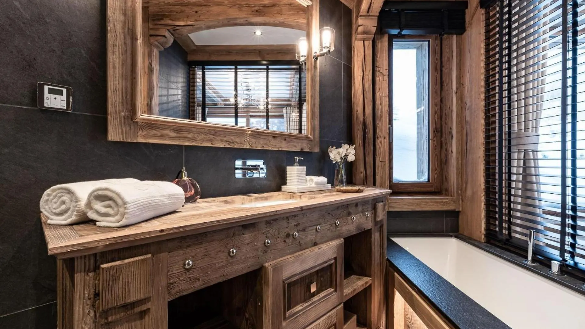 Chalet Soelden: Where Every Detail Tells A Story Apartment Austria